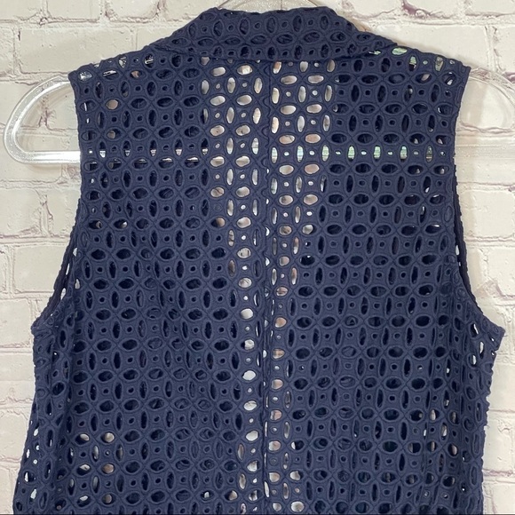 Chico’s Blue Eyelet Vest Jacket size 0 - Picture 9 of 15